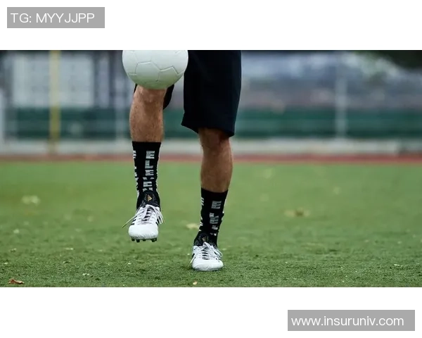 在家也能享受足球乐趣的创意玩法与训练方法分享