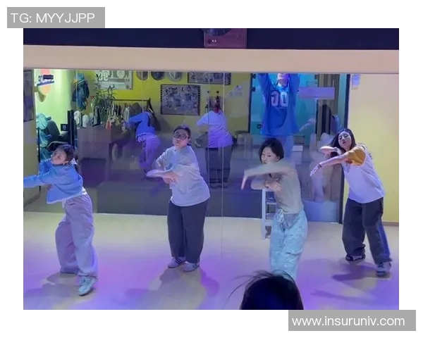 成都街舞队的文化意识与艺术表达探讨：街舞在城市生活中的独特角色与影响