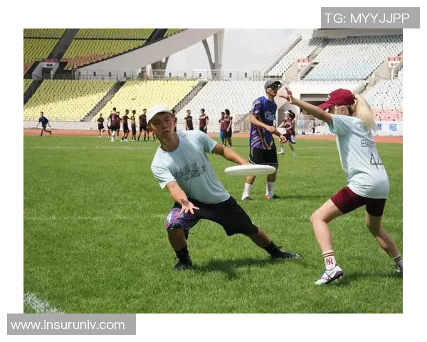 足球是全民运动的象征让我们共同感受激情与团结的力量